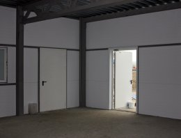 2ух. этажное офисное здание (АБК) из сэндвич-панелей, построенная компанией Альянс - 2ух. этажное офисное здание (АБК), Республика Коми, г. Усинск, ул. Транспортная, д.15  - площадь 550 кв.м.  